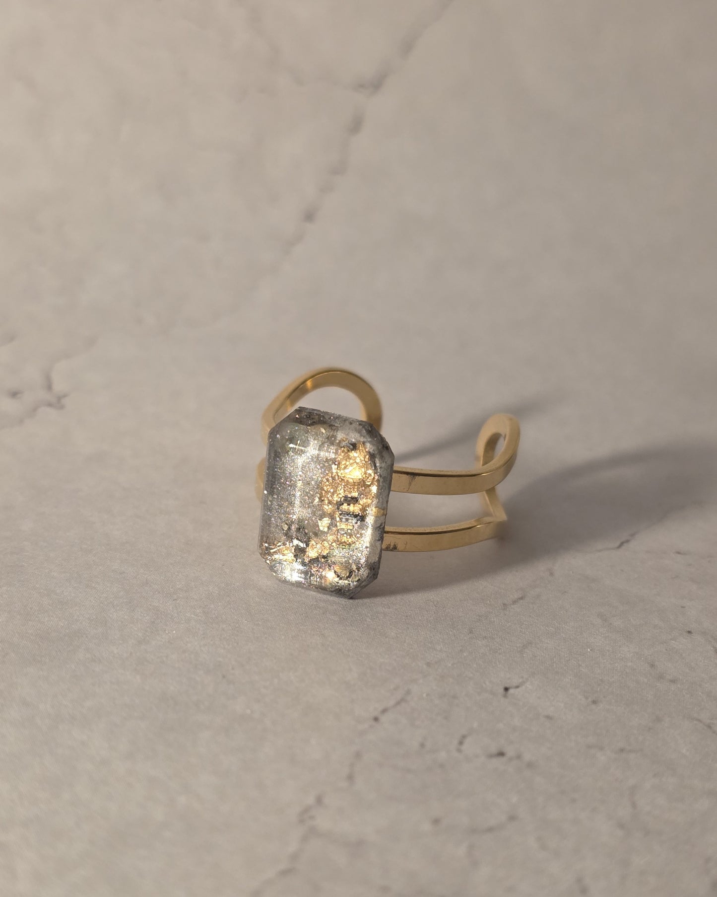 Clara Resin Ring