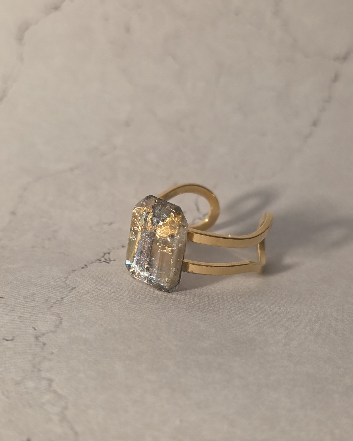 Daphne Resin Ring