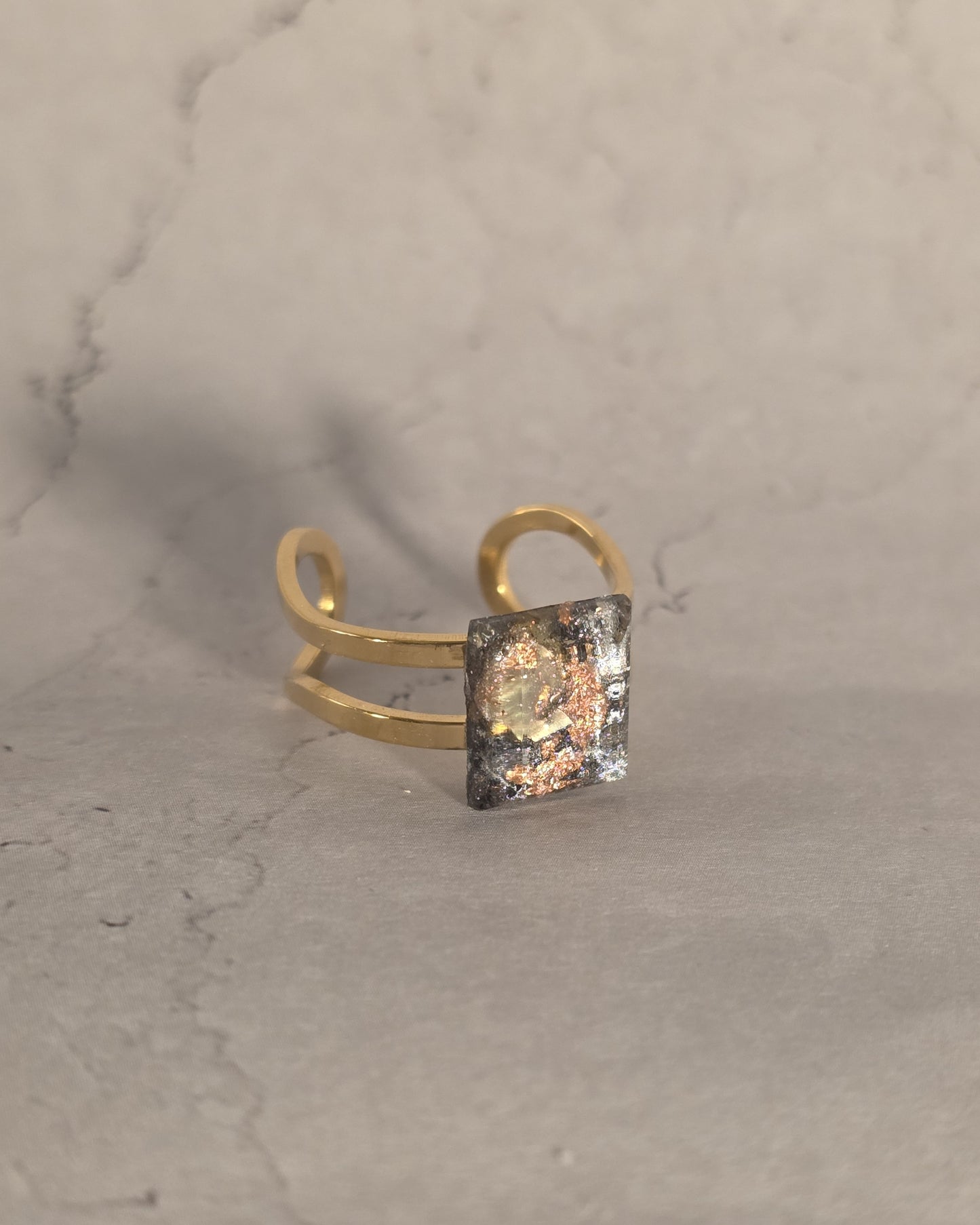 Thalea Resin Ring