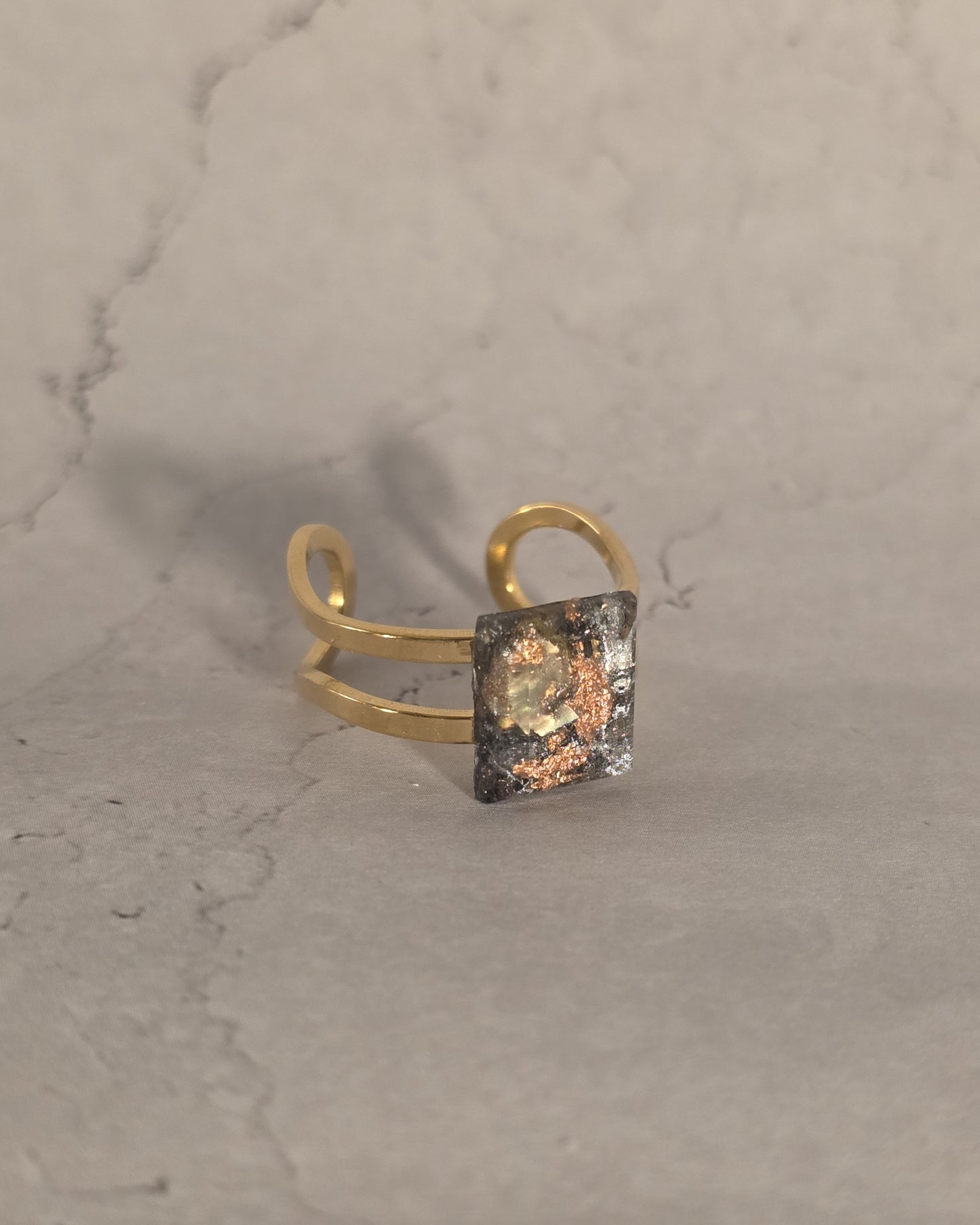 Thalea Resin Ring