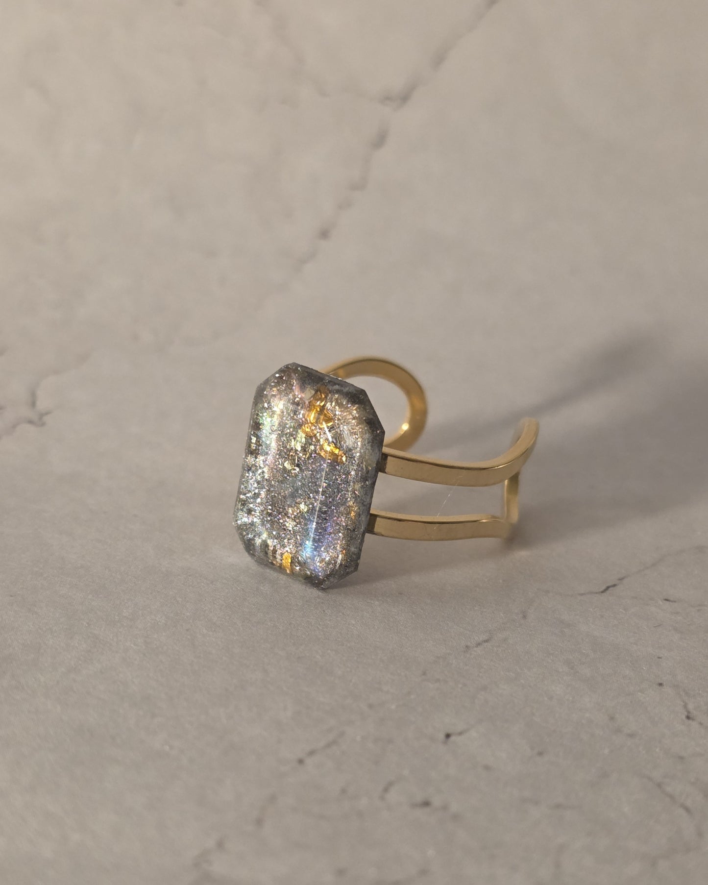 Cora Resin Ring