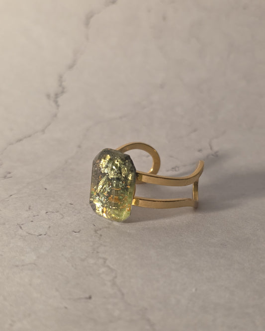 Vita Resin Ring