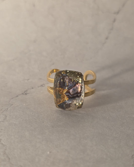 Viola Resin Ring