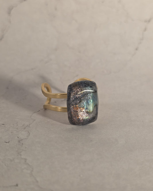 Noa Resin Ring