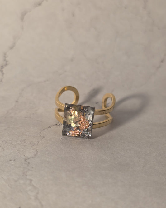 Thalea Resin Ring