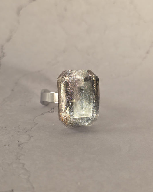 Miriel Resin Ring