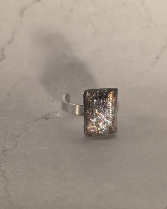 Lila Resin Ring