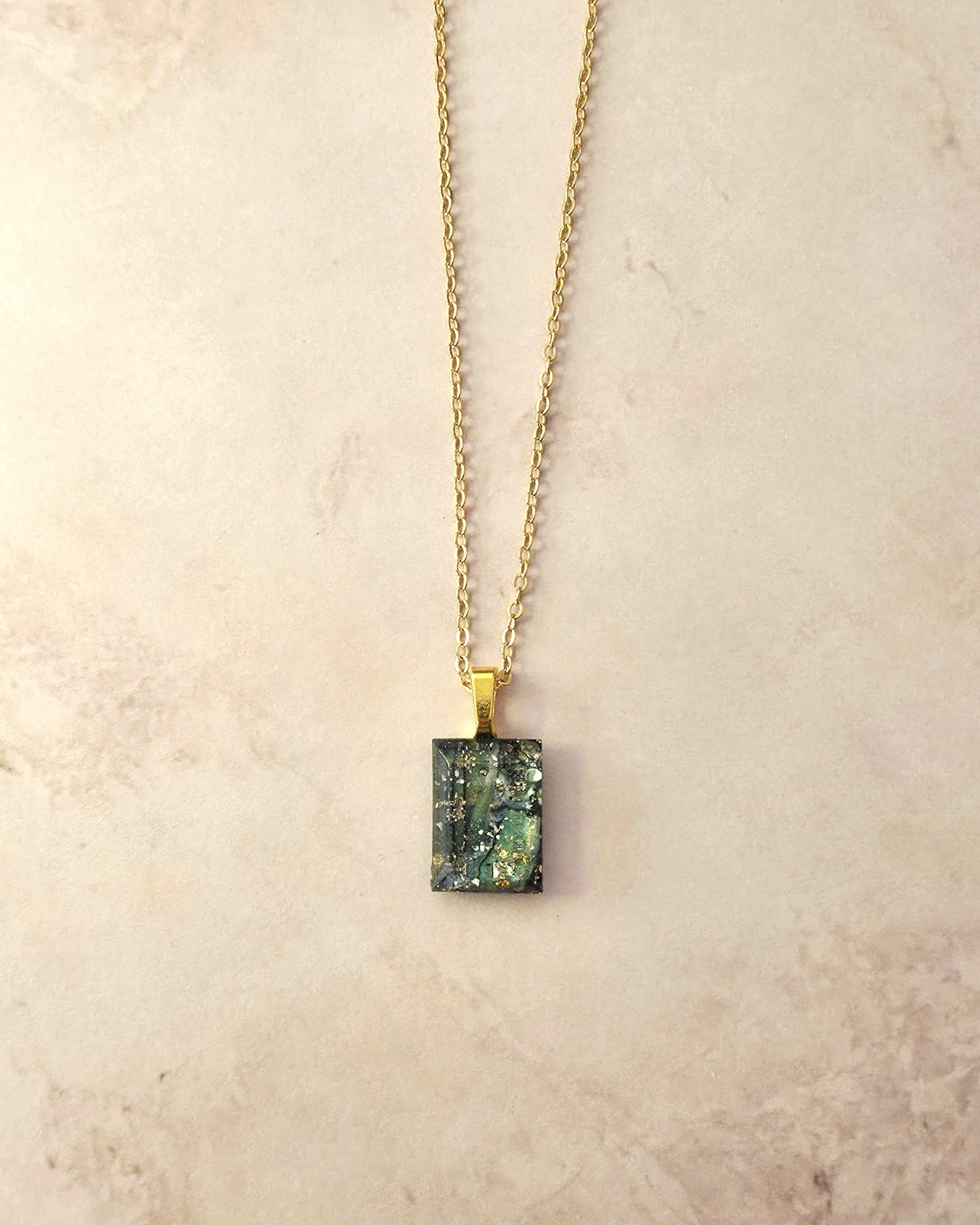 Josefine Pendant Necklace